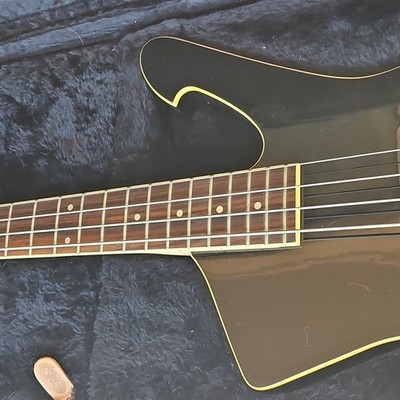 Ibanez ICB 300 ICEMAN 