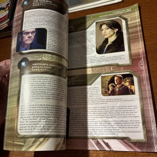 VTG 2006 Yearbook Stargate SG-1 Atlantis The Official Magazine Cast Interviews - Picture 5 of 7