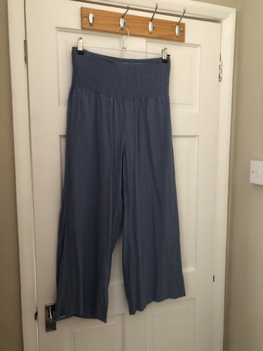 Pale Blue Elastic Waist Wide Leg Crop Trousers, Side Pockets, Size Large Approx