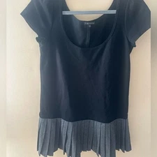 Theory Black Gray Herringbone Pleated Knit dress size medium