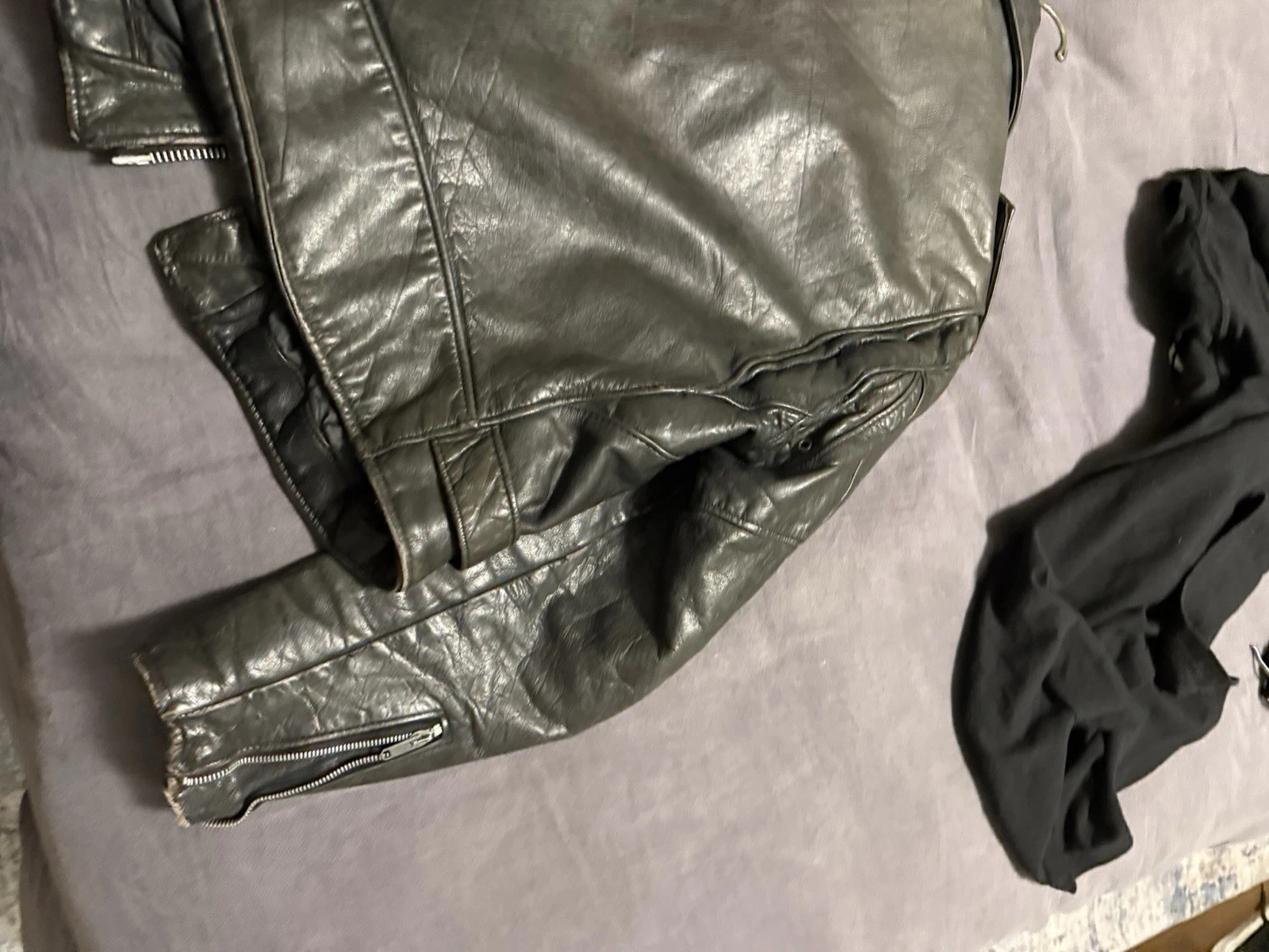 Schott NYC Perfecto Black Leather Biker Jacket Belted Zip Men's Size 46 118 - product detail image 4