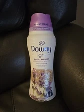 Downy Light Laundry Scent Booster Beads White Lavender 14.8oz. (B8)