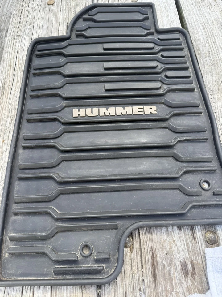 Alfombrilla de goma para todo tipo de clima Hummer H3 2006-2010 delantera lado del conductor izquierda Foto 2 de 4