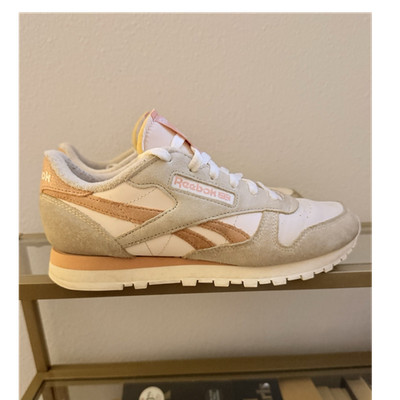 Reebok Classic  Low Top Lace Up Colorblock Sneakers White Gray Pink