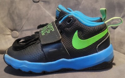 team hustle d8 youth basketball shoe