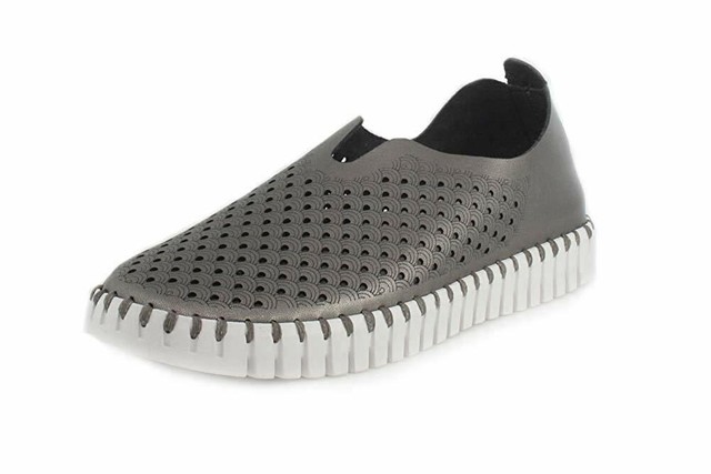 tulip slip on sneaker