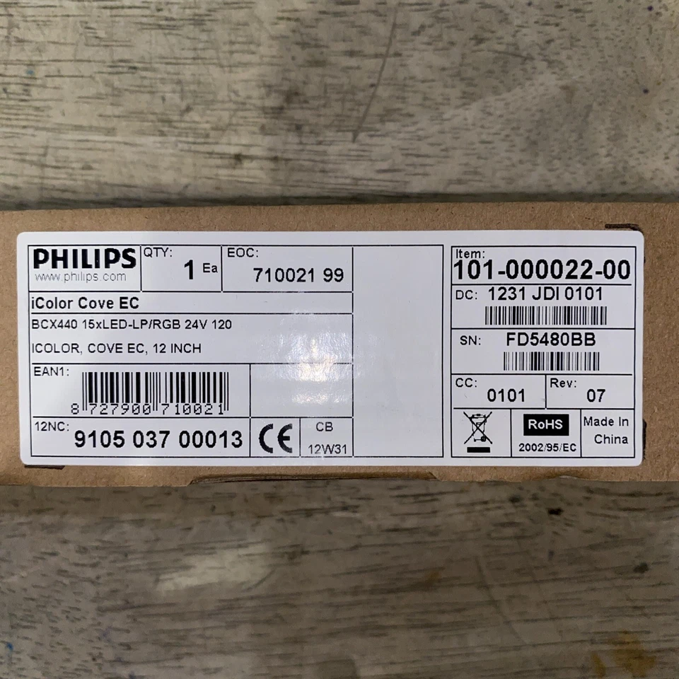 PHILIPS iColor Cove EC 101-000022-00 BCx440 15xLED -LP/RGB 12" LINEAR LED LIGHT - Image 3 of 4