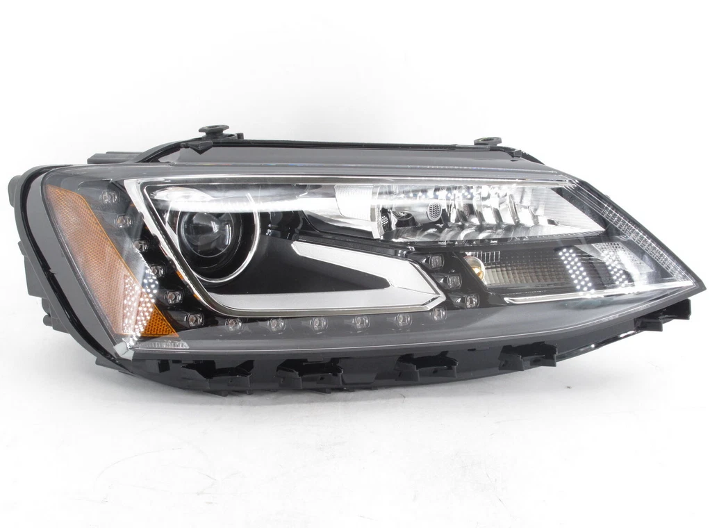 VOLKSWAGEN JETTA A6 MK6 Front Right Headlight LHD 5C7941752G NEW  