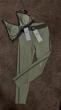 ALO Women's Green Black Athletic Fit Sports Bra and Leggings Set Size M-8/10