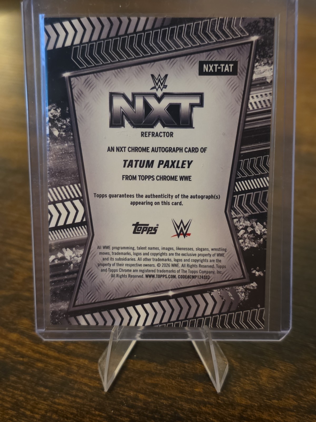 Tatum Paxley 2026 Topps Chrome WWE NXT Autograph Refractor Auto #NXT-TAT NXT view 6