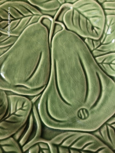 Bordallo Pinheiro Majolica Portugal Bunny & Royal China Pear 8" Salad Plates - Picture 7 of 8