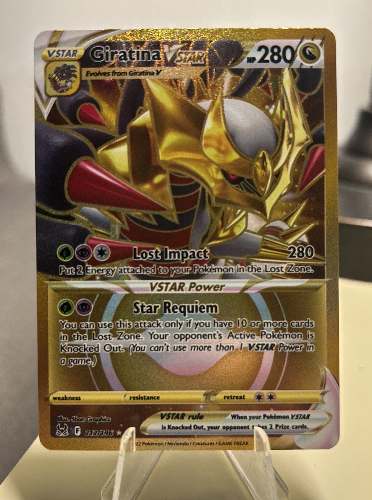 Pokemon TCG - Giratina VSTAR Gold - 212/196 - Swsh11: Lost Origin - Near Mint