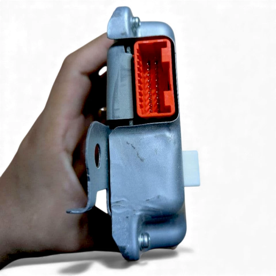 Toyota Hybrid Battery Voltage Sensor 89892-52010 Aqua tested - Image 3 of 4