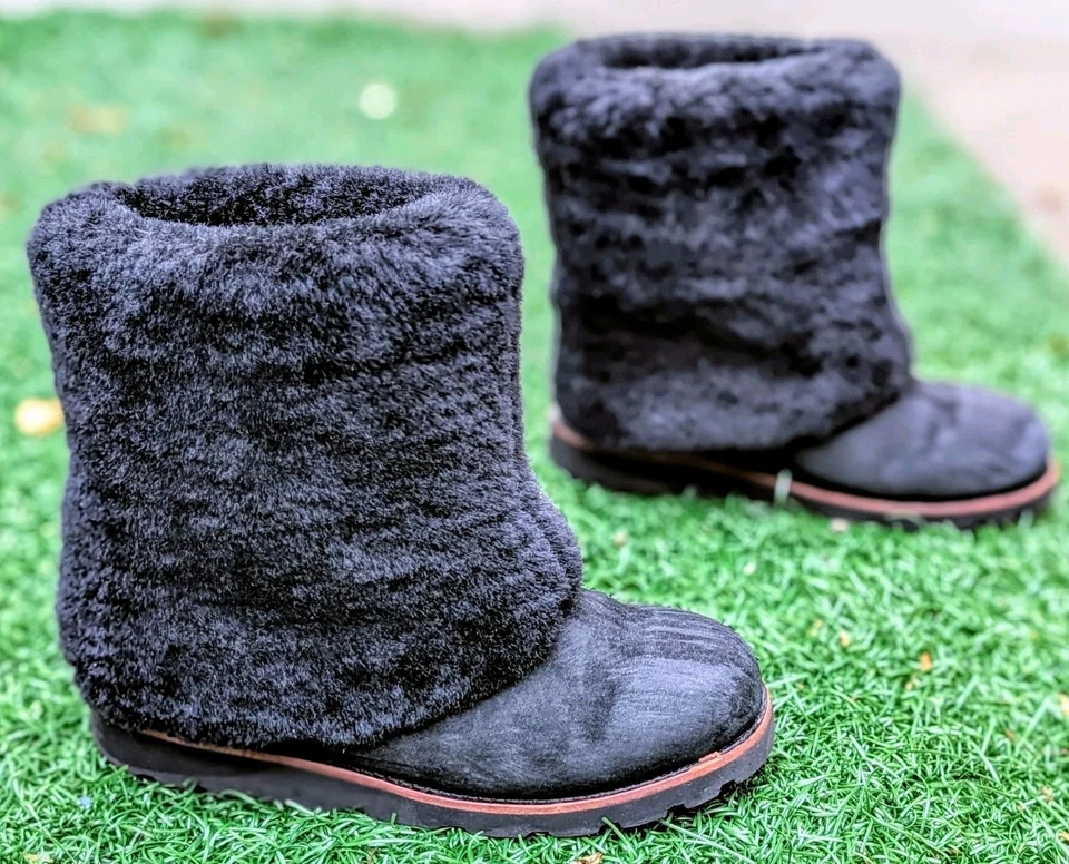 UGG Maylin Black Pull On Sheepskin Shearling Cuff Boots 3220 Size 7 Fold Over - Image 2 of 4