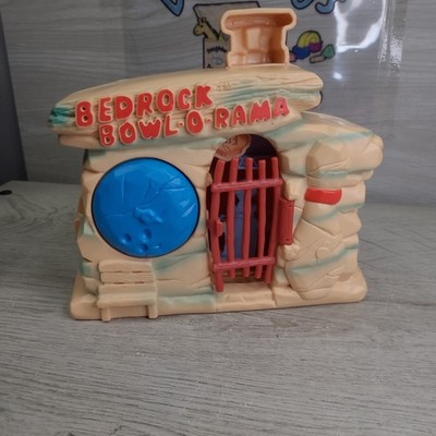 Flintstones Bedrock Bowl-O-Rama Playset Toy Vintage INCLUDES BOWLING BALLS 