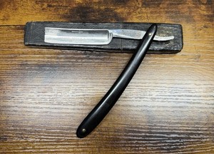 Antique Joseph Allen & Sons Sheffield England Non XLL Straight Razor & Case.
