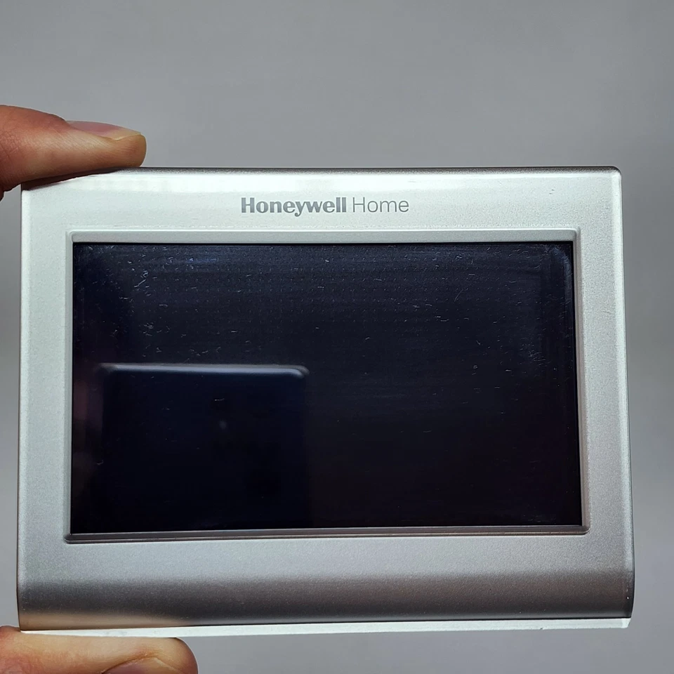 Honeywell RTH9585WF Programmable Smart Color Thermostat in Gray, A - Image 4 of 4