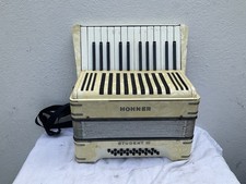 Hohner Student III 24 Bass Keys