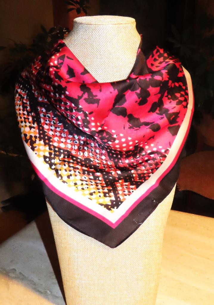 STUDIO square scarf. Python print; pink black whi… - image 8