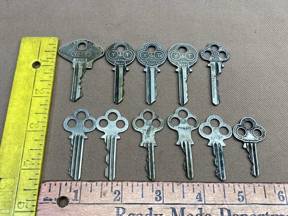 Lot Of 11 VTG Antique YALE Door Padlock Used Brass Keys Pat. 1891 Old ...