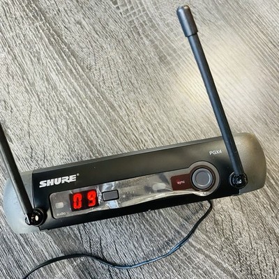 Shure PGX4 Wireless Receiver H6 524-542 MHz with PS21US Power Supply Black Gray