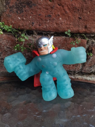 Heroes of Goo Jit Zu Marvel Versus Complete Figurine Bundle x7 - Picture 8 of 11
