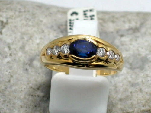 Echtschmuck-Ringe mit Diamant Brillantschliff Saphir