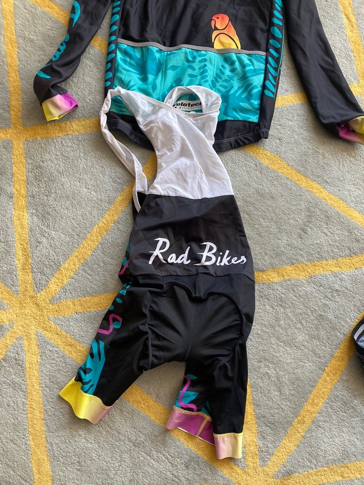 Cycle Kit Bundle Large Winter Jersey Short Sleeve Shorts Large Velo