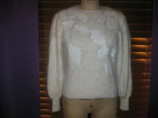 LUXURIOUS HAND KNIT ANGORA SWEATER WITH GENUINE LEATHER LEAF APPLIQUES SZ M NWOT