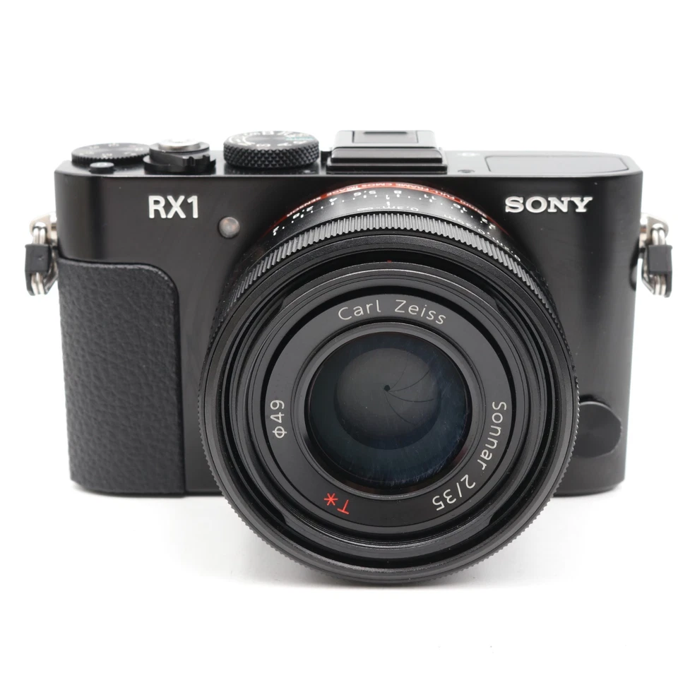 [Near Mint] Sony Cyber-shot Sony DSC-RX1 24.3MP Digital Camera Black - Image 2 of 4