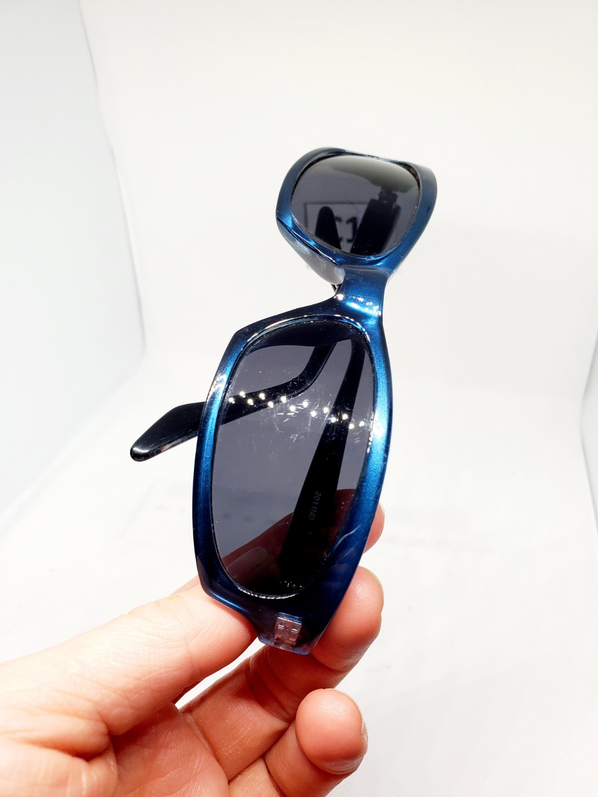 Sunglasses visual scene 2011nd - image 5