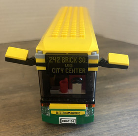 LEGO CITY: Bus Station (60154) 100% Complete w/ Minifigures, Box, Manuals