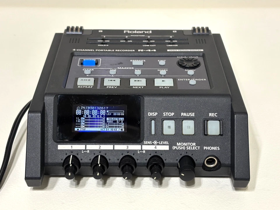 Roland R-44E Solid State 4 Channel Portable Field Recorder With Case From Japan - Image 2 of 4