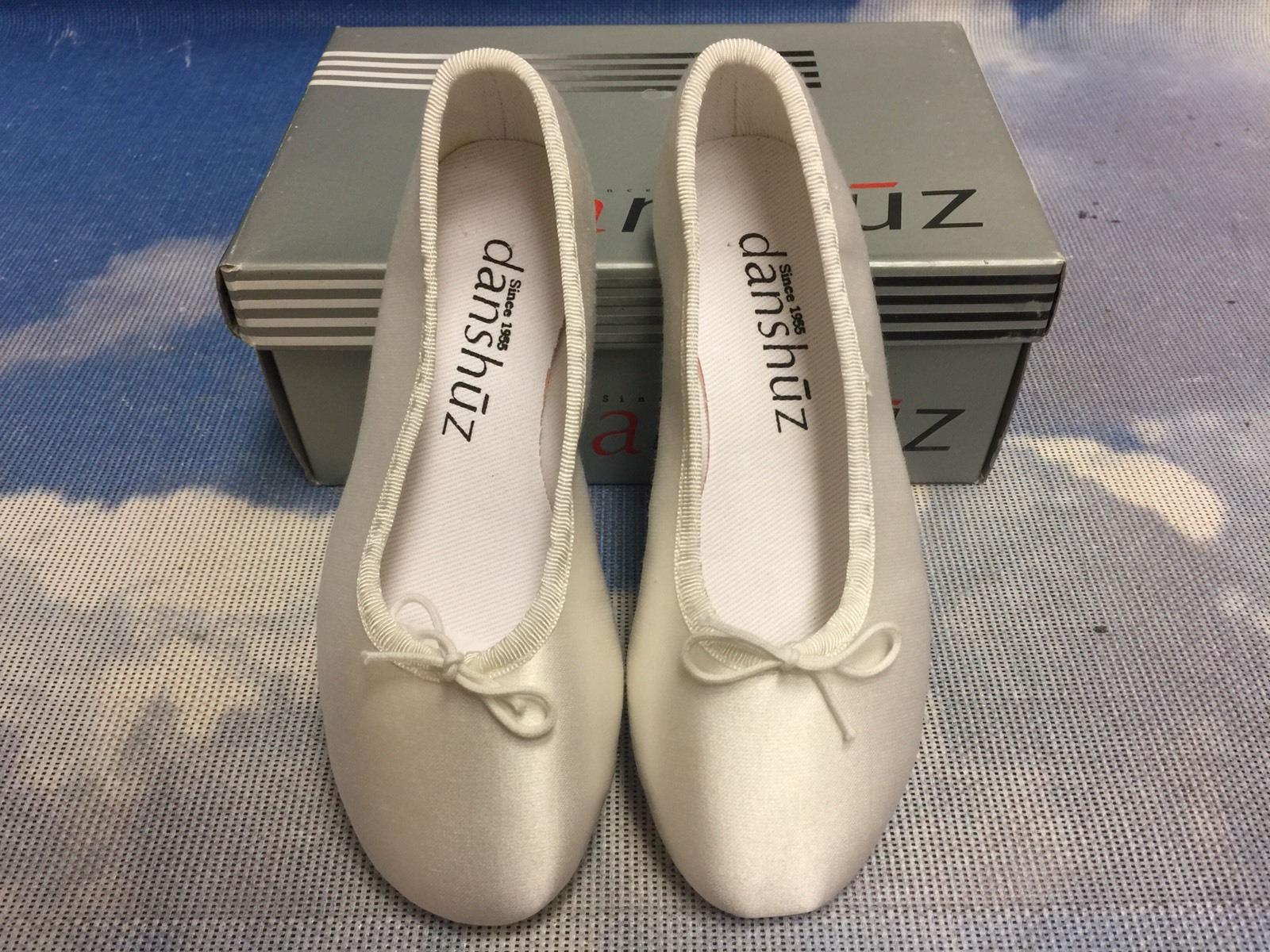 Danshuz White Satin Flower Girl Ballet Flat Leather Sole Toddler Size