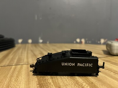 Bachmann HO Scale Train Union Pacific #4432 Locomotive with Tender