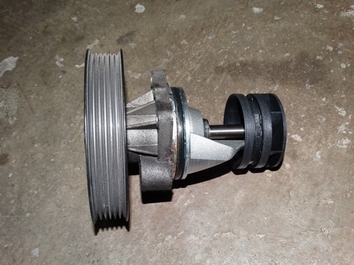 ORIGINAL BMW E60 E61 M5 E63 E64 M6 Wasserpumpe Kühlmittelpumpe 7838201