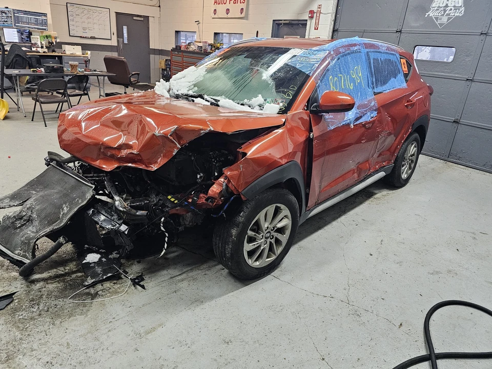 Used Brake Master Cylinder fits: 2017 Hyundai Tucson gasoline Grade A - Image 2 of 4