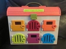 B.Critter Clinic - Toy Vet Set - Animal Hospital with Keys - No Animals 