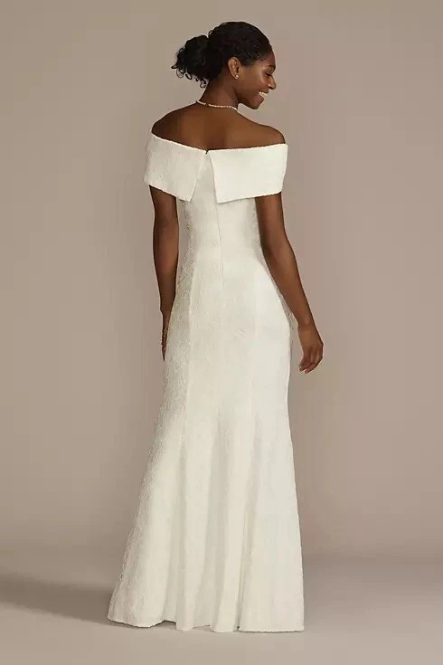 Vestido Vaina DB Studio Puños Fuera del Hombro Encaje Marfil Talla 0 Estilo #DB1531 Foto 2 de 4