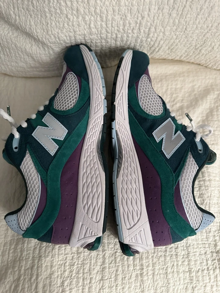 Size 11 - New Balance Up There x 2002R Backyard Legends NO BOX - Image 4 of 4