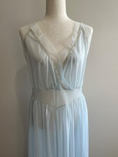 VTG Kayser Nightgown Size 36 Powder Blue V-Neck Lace Flowy Lingerie Coquette
