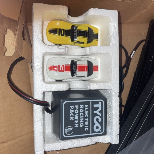 TYCO MAGNUM 440 TURBO VETTES SLOT 2 CORSIE SET COMPLETO RACING ELETTRICO N. 6210 - Foto 5 di 11