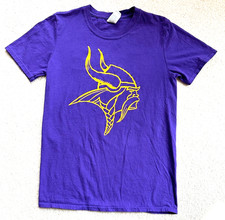 Minnesota Vikings Viktor Super Fan Purple Adult T-Shirt S