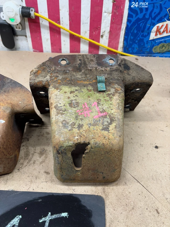 1973 1979 F100 F150 F250 F350 BBF 351M 400M ENGINE MOTOR FRAME MOUNT PERCHES OEM - Image 3 of 4