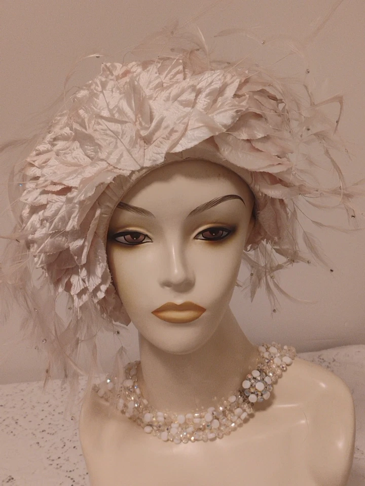 Vintage Extra Unique One Of A Kind Red Feather Designer Fantasy Ladies Red... - Image 2 of 4