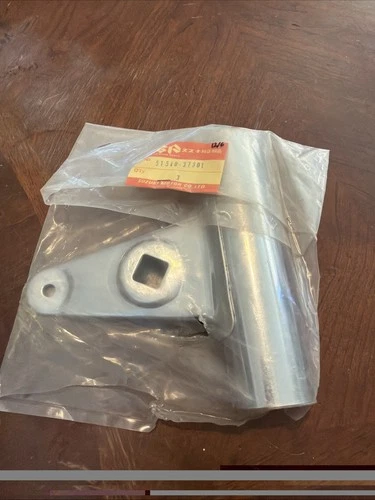 BRACKET, HEADLAMP LH
