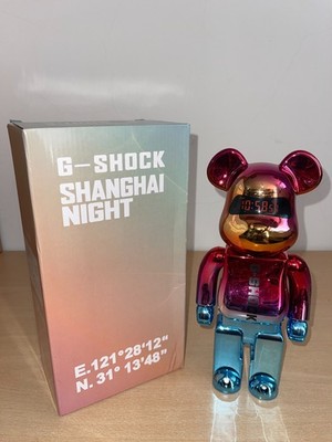 Bearbrick Casio G-Shock Shanghai Night 400% 28 cm. con caja Medicom Toy