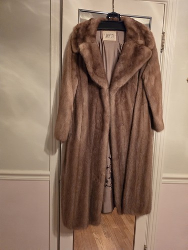 Pastel Blonde Mink Fur