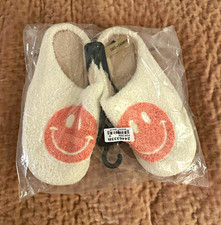 COCO  CARMEN Women  s US 9 Slip-On Slippers White/Pink Smiley Sherpa