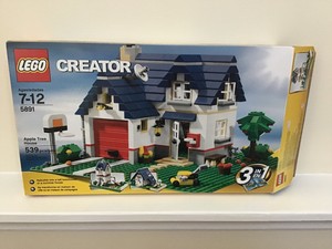 lego apple house